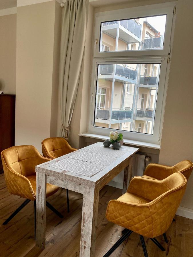 Wohnen Wie Zuhause - Zu Gast In แอร์ฟวร์ท ภายนอก รูปภาพ